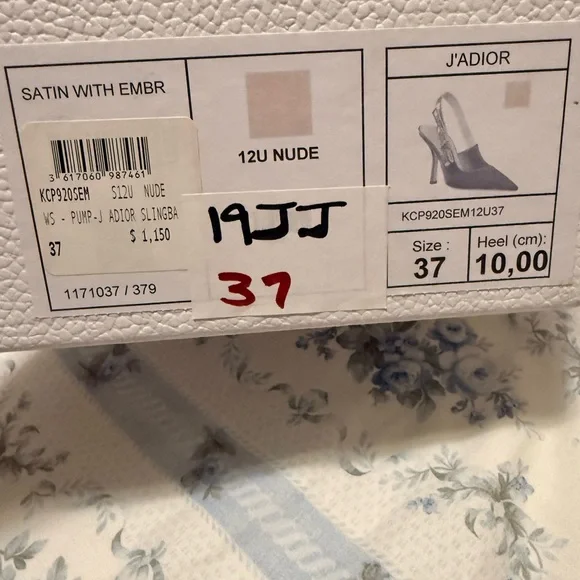 Dior Women's Blush Slingback Heels - Picture 2 of 5